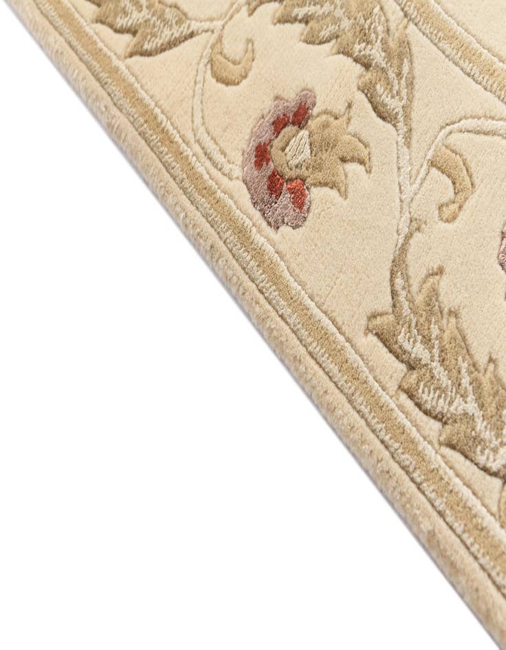 Detail image of  2' 7 x 9' 9  Hand Knotted Darya Wool Runner Rug