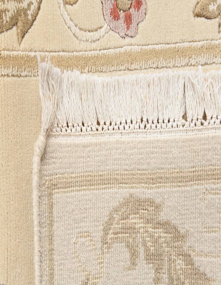 Detail image of  2' 7 x 9' 9  Hand Knotted Darya Wool Runner Rug