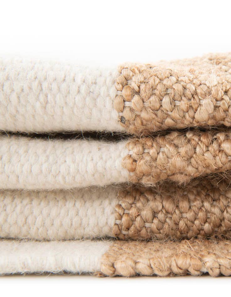 Detail image of  4' 1 x 6' 1  Hand Woven Jill Zarin Hamptons Rug