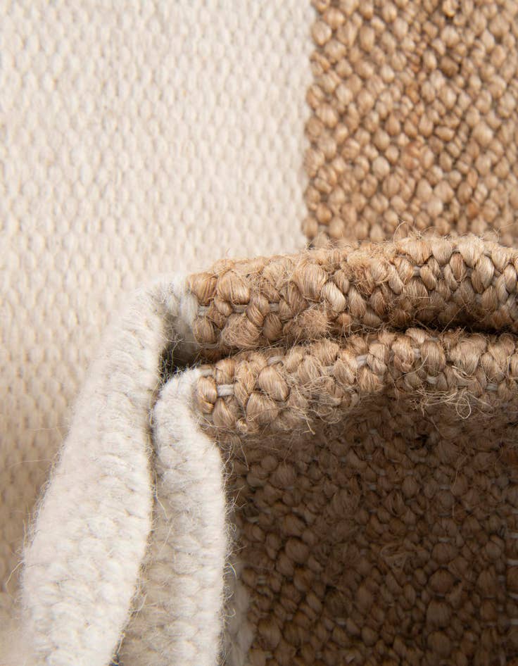 Detail image of  2' 7 x 12'  Hand Woven Jill Zarin Hamptons Runner Rug