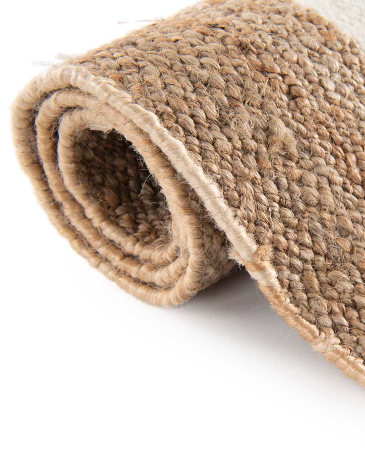 Detail image of  2' 7 x 12'  Hand Woven Jill Zarin Hamptons Runner Rug