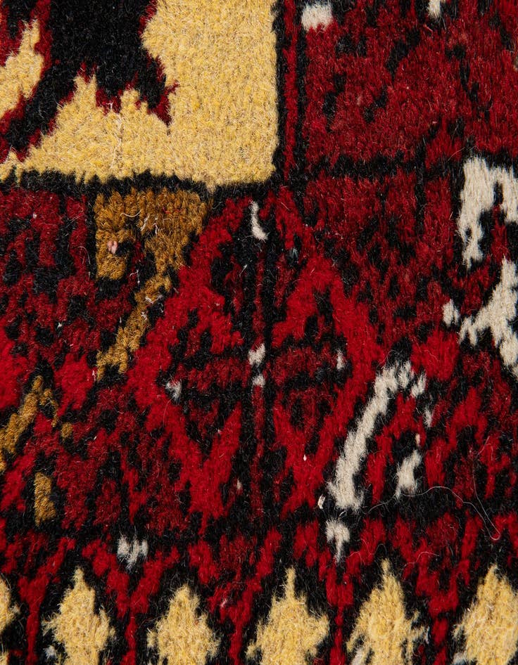 Detail image of  1' 8 x 2' 1  Hand Knotted Heriz Wool Square Rug