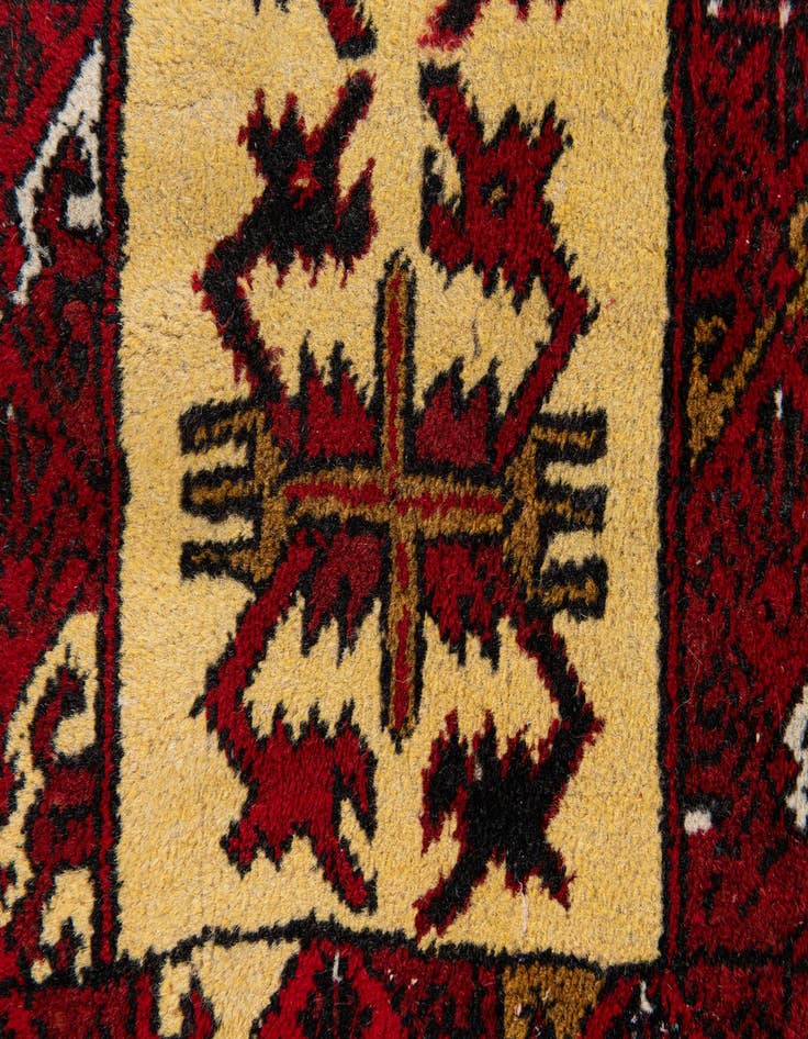 Detail image of  1' 8 x 2' 1  Hand Knotted Heriz Wool Square Rug