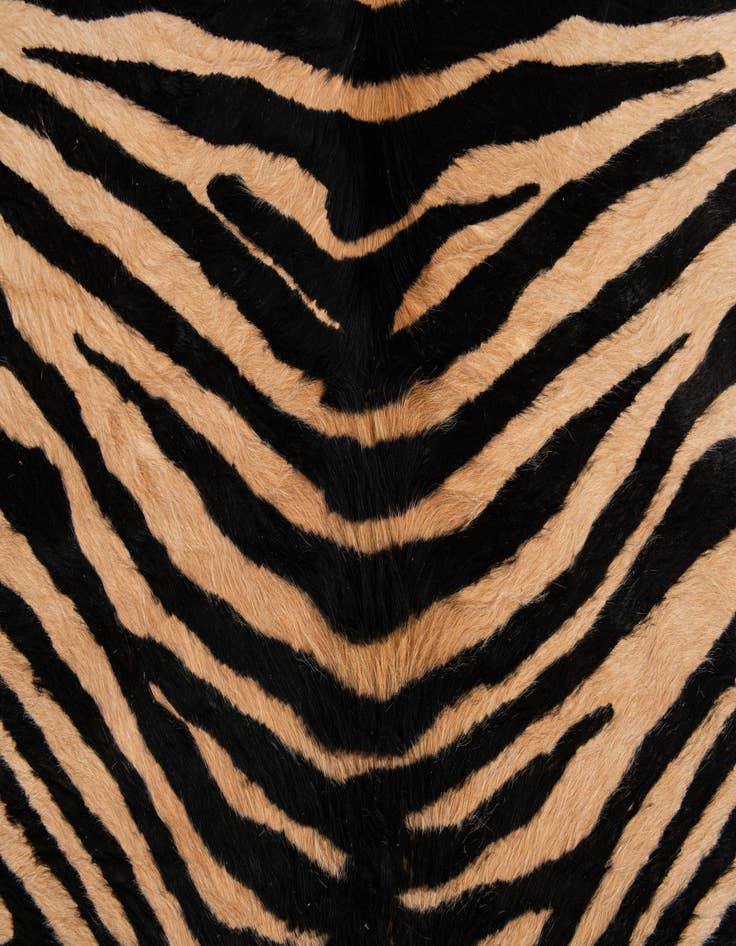 Detail image of  6' 4 x 6' 5 Cowhide Leather Freeform Rug