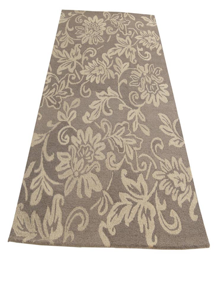 Detail image of  5' 1 x 8' Agra Wool Rug