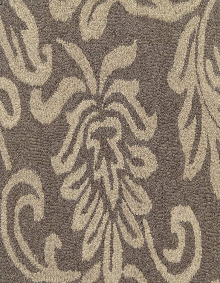 Detail image of  5' x 8' Agra Wool Rug
