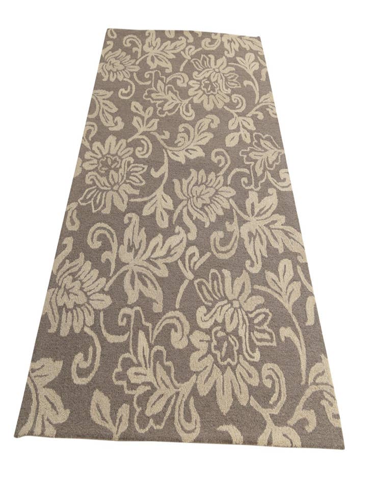 Detail image of  5' 1 x 8' Agra Wool Rug