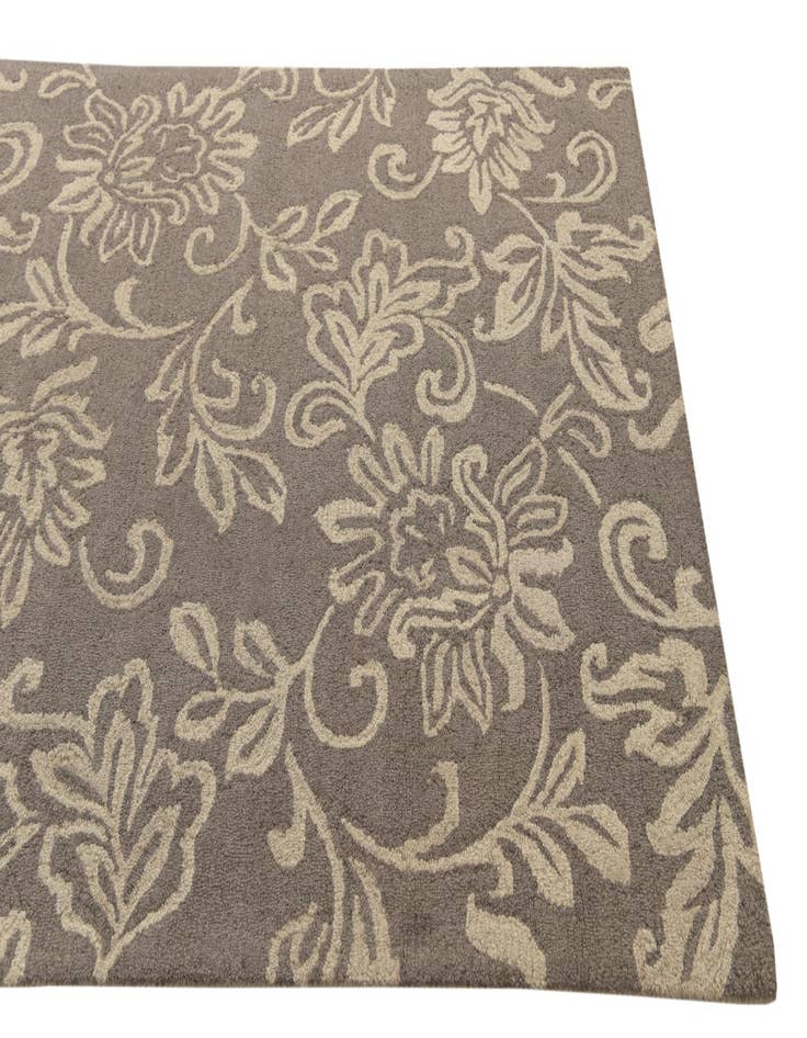 Detail image of  5' 1 x 8' 1 Agra Wool Rug