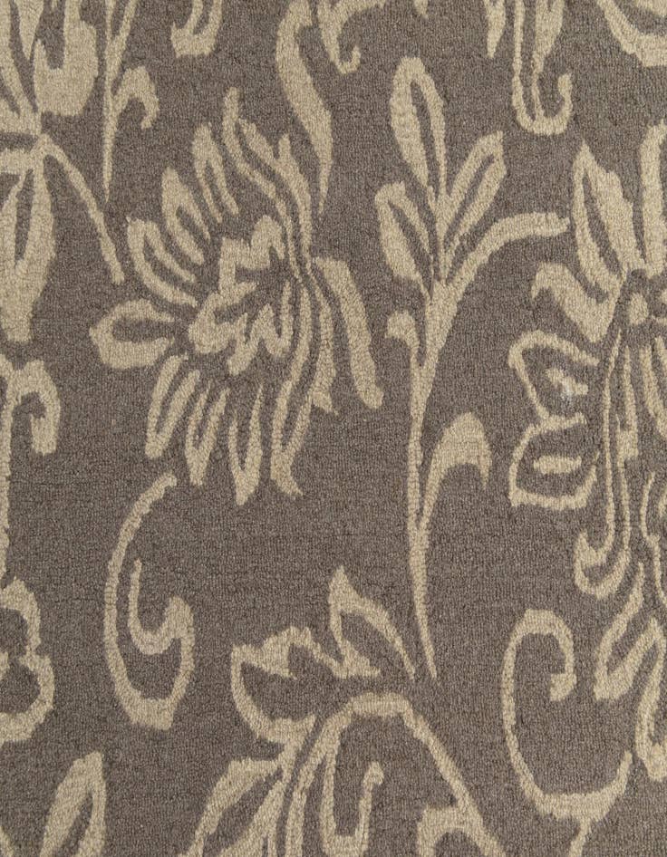 Detail image of  5' 1 x 8' 1 Agra Wool Rug