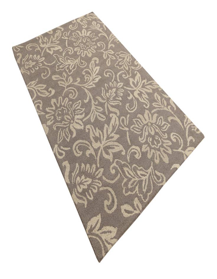 Detail image of  5' 1 x 8' Agra Wool Rug