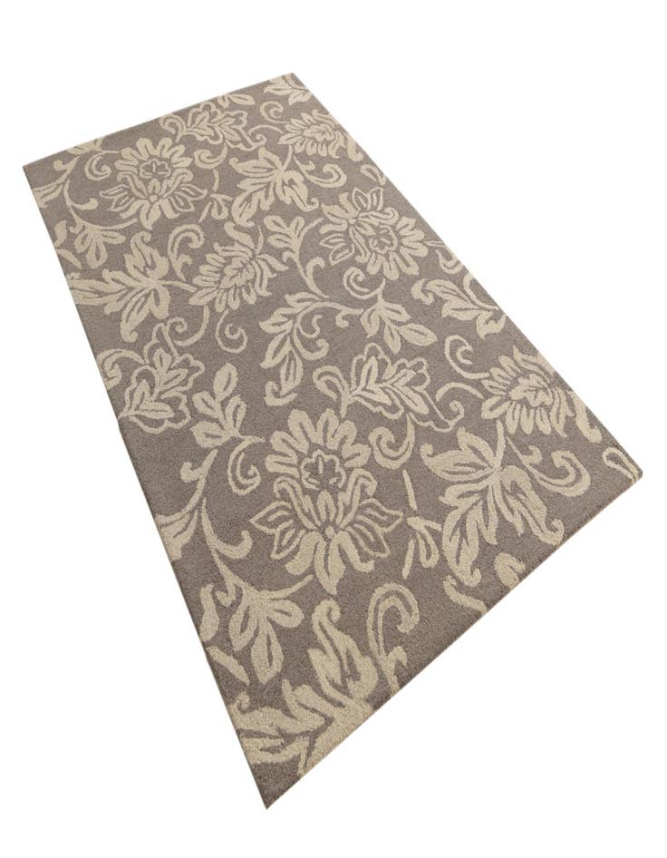 Detail image of  5' 1 x 8' Agra Wool Rug