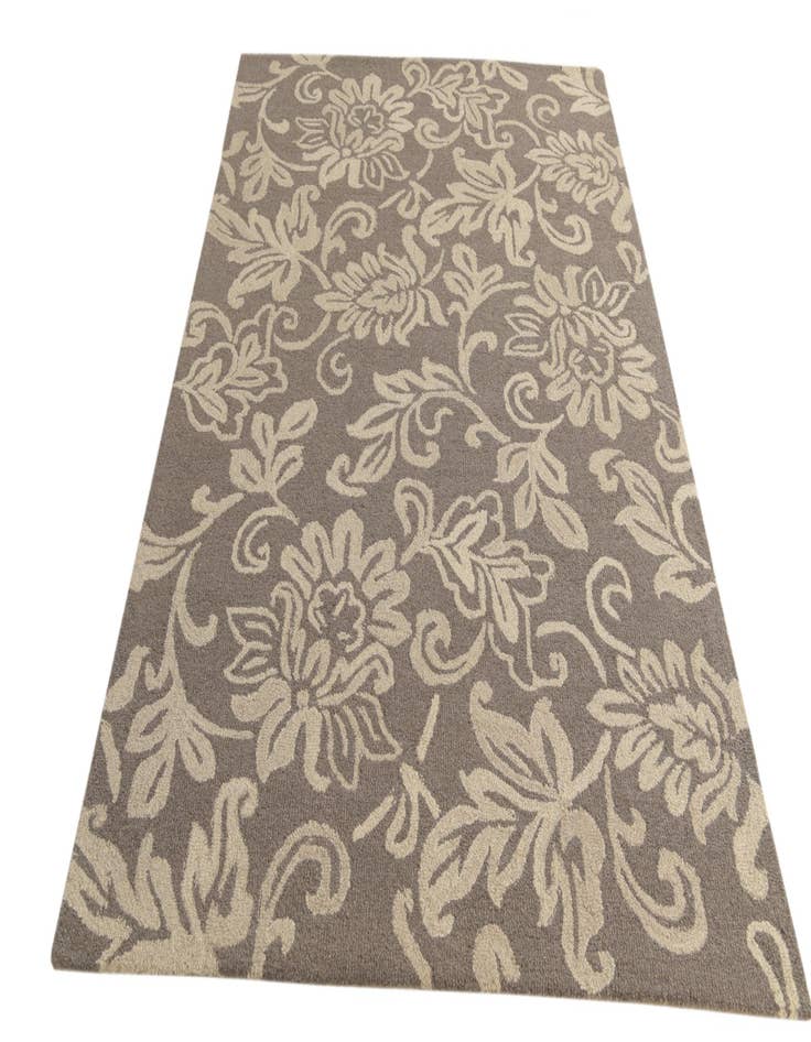 Detail image of  5' 1 x 8' Agra Wool Rug