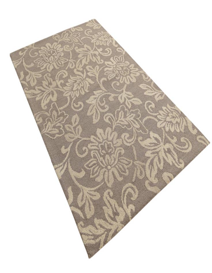 Detail image of  5' x 8' Agra Wool Rug