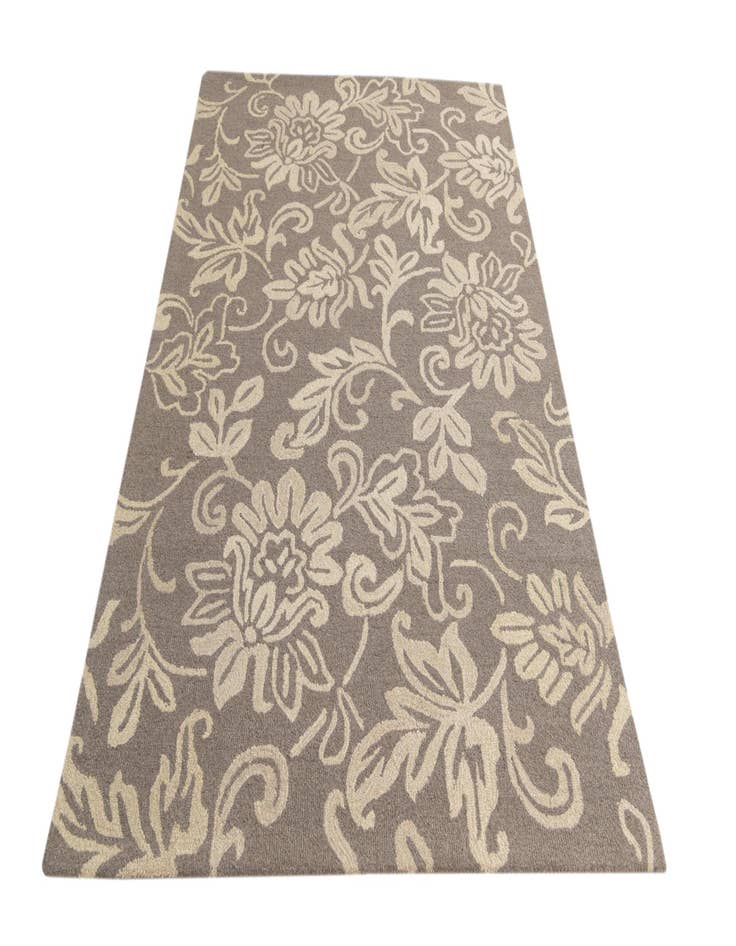 Detail image of  5' x 8' Agra Wool Rug