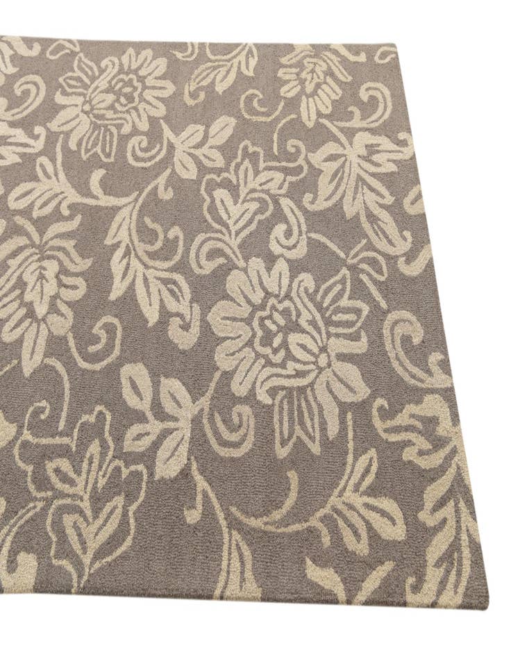 Detail image of  5' x 8' Agra Wool Rug