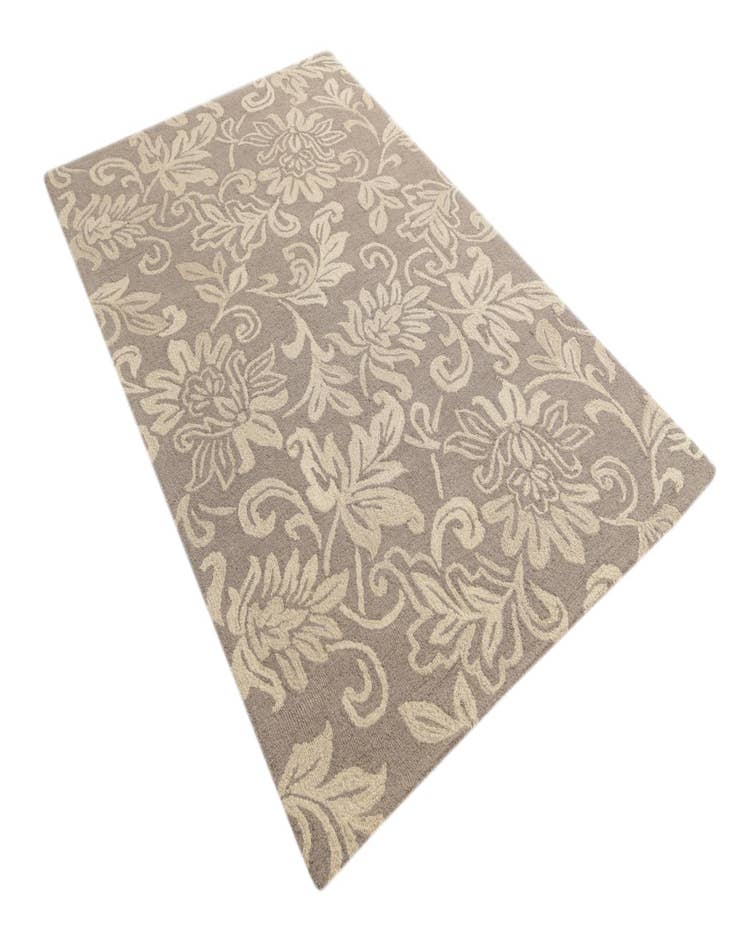 Detail image of  5' x 8' Agra Wool Rug