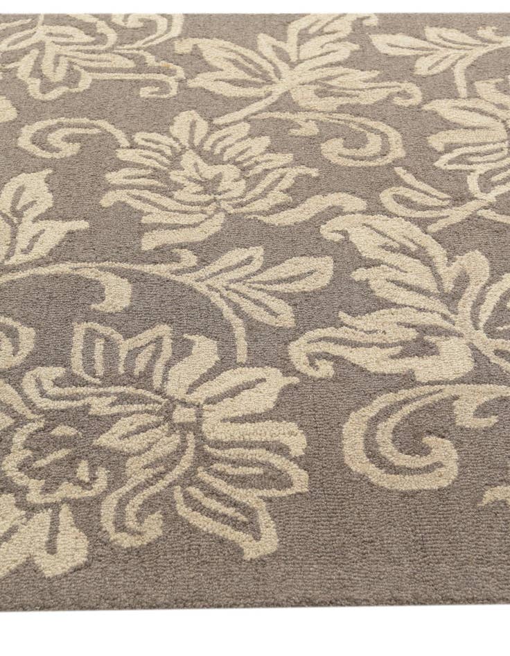 Detail image of  5' x 8' Agra Wool Rug