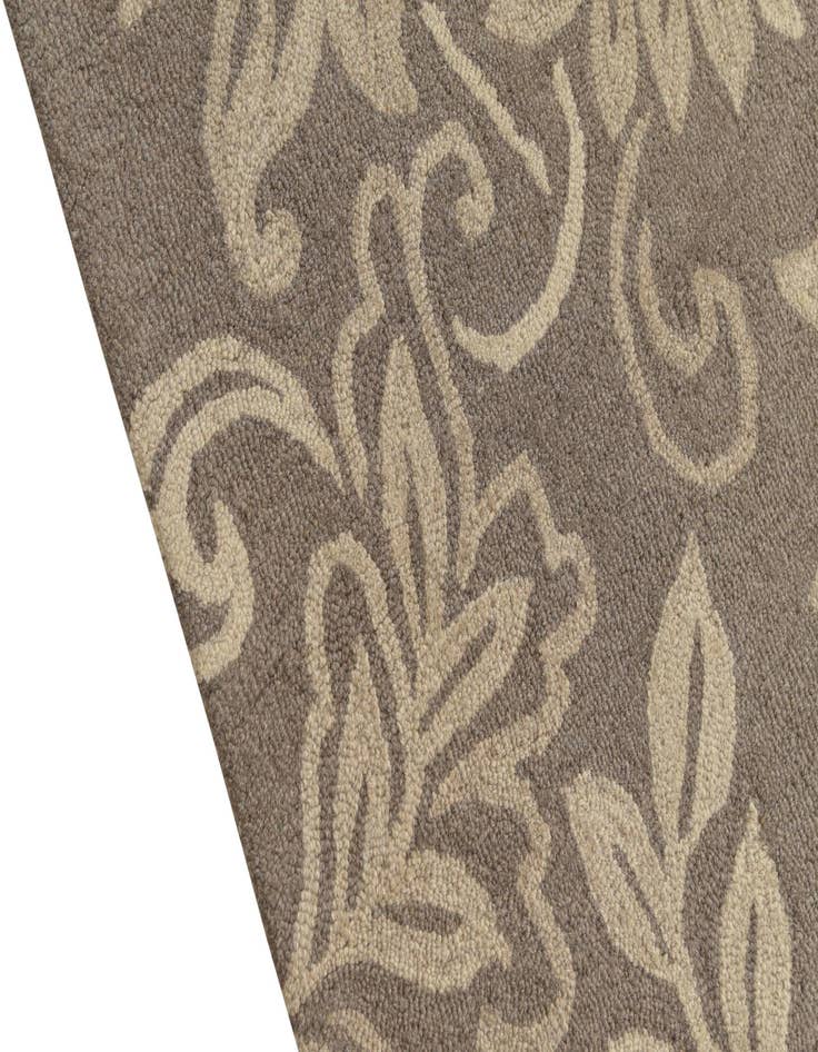 Detail image of  5' x 8' Agra Wool Rug