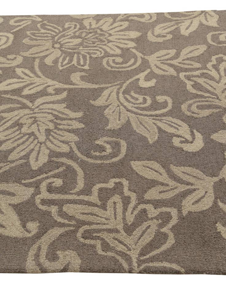 Detail image of  5' x 8' Agra Wool Rug