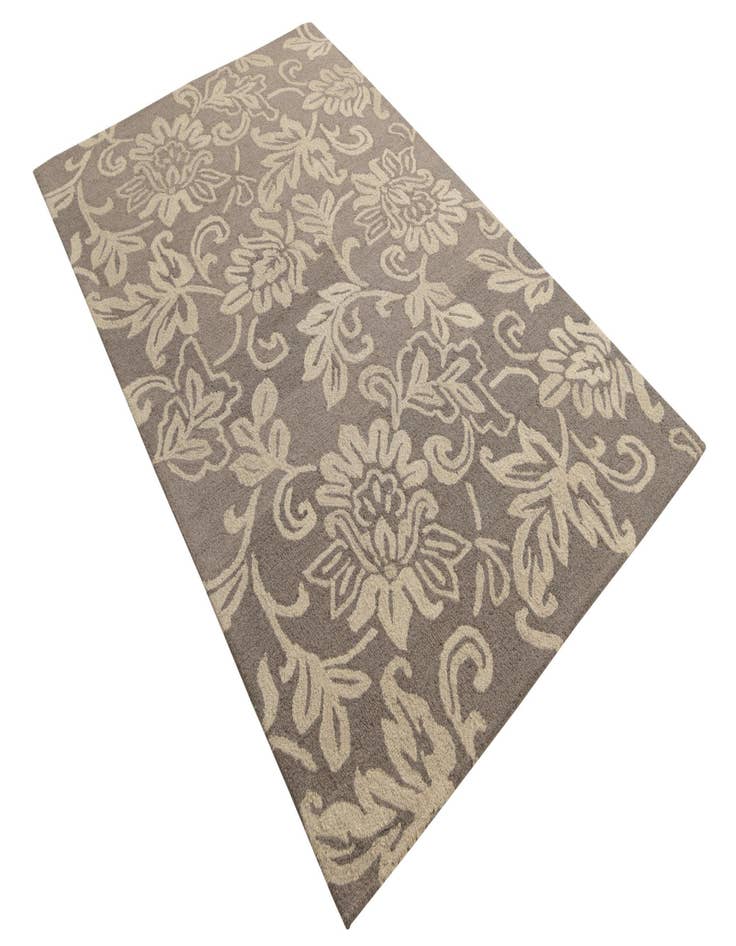 Detail image of  5' x 8' Agra Wool Rug