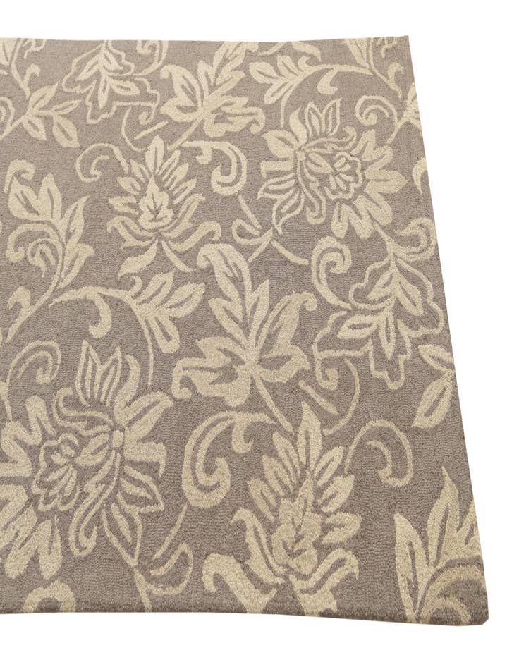 Detail image of  5' x 8' Agra Wool Rug