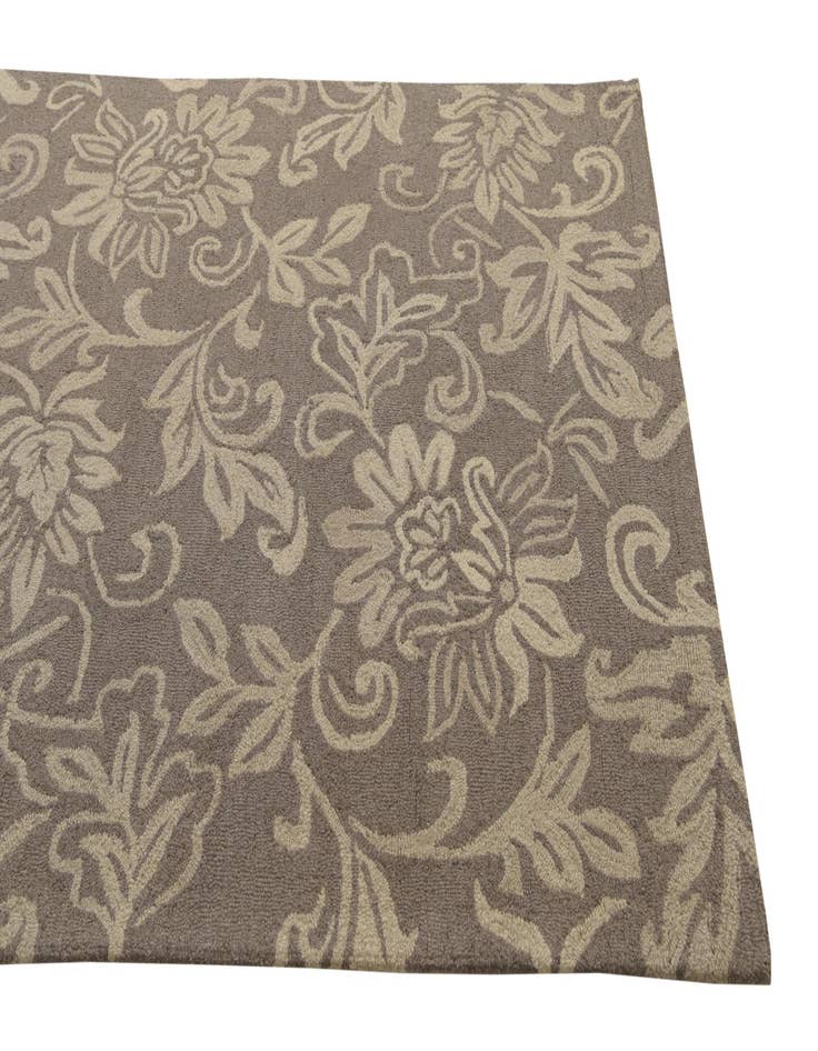 Detail image of  5' x 8' Agra Wool Rug