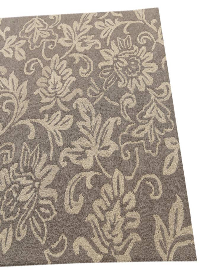 Detail image of  5' 1 x 8' Agra Wool Rug