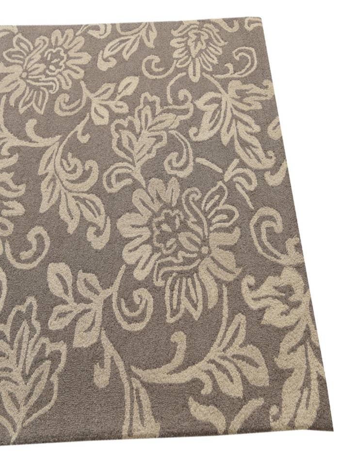 Detail image of  5' x 8' Agra Wool Rug