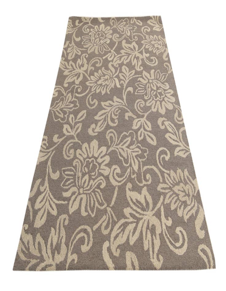 Detail image of  5' x 8' Agra Wool Rug