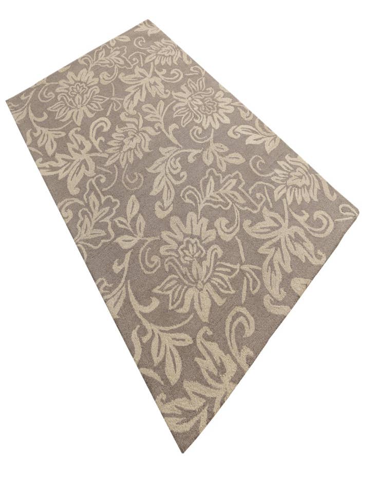 Detail image of  5' x 8' Agra Wool Rug