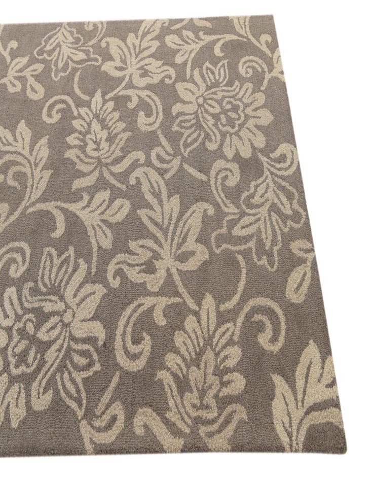 Detail image of  5' x 8' Agra Wool Rug