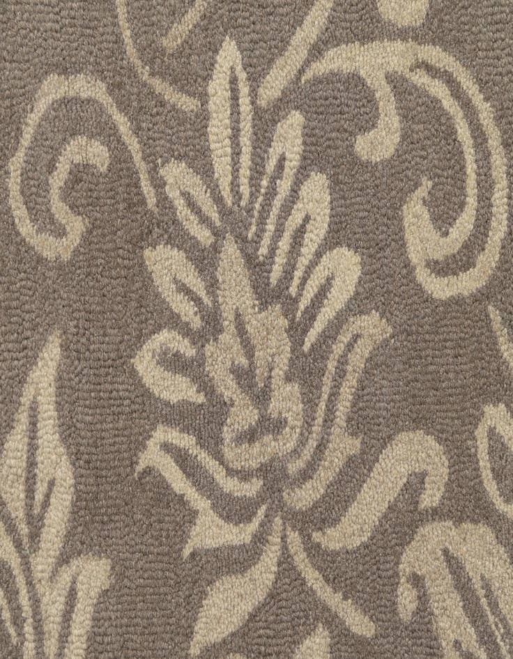 Detail image of  5' x 8' Agra Wool Rug