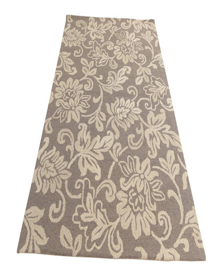 Detail image of  5' x 8' Agra Wool Rug