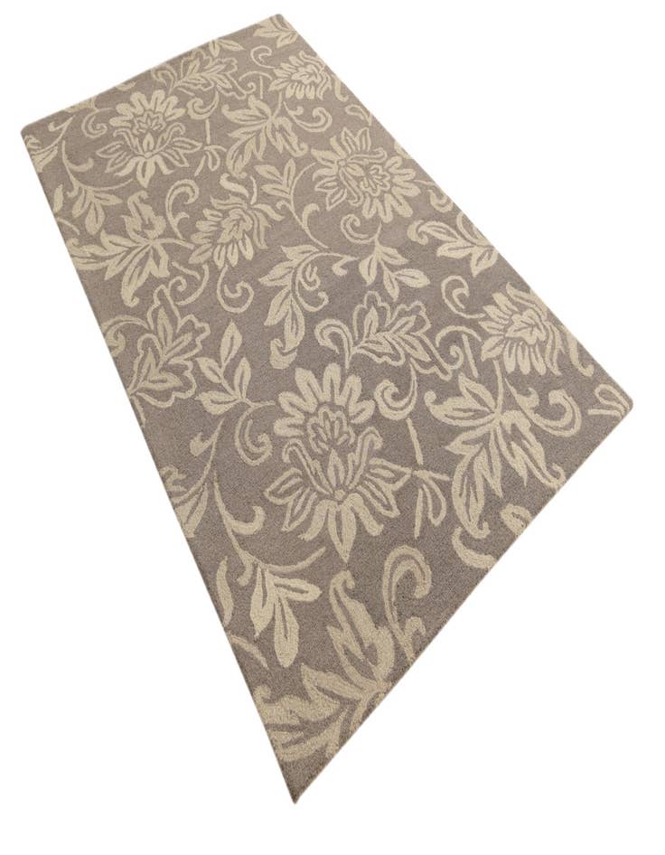 Detail image of  5' x 8' Agra Wool Rug