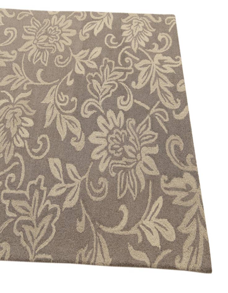 Detail image of  5' x 8' Agra Wool Rug