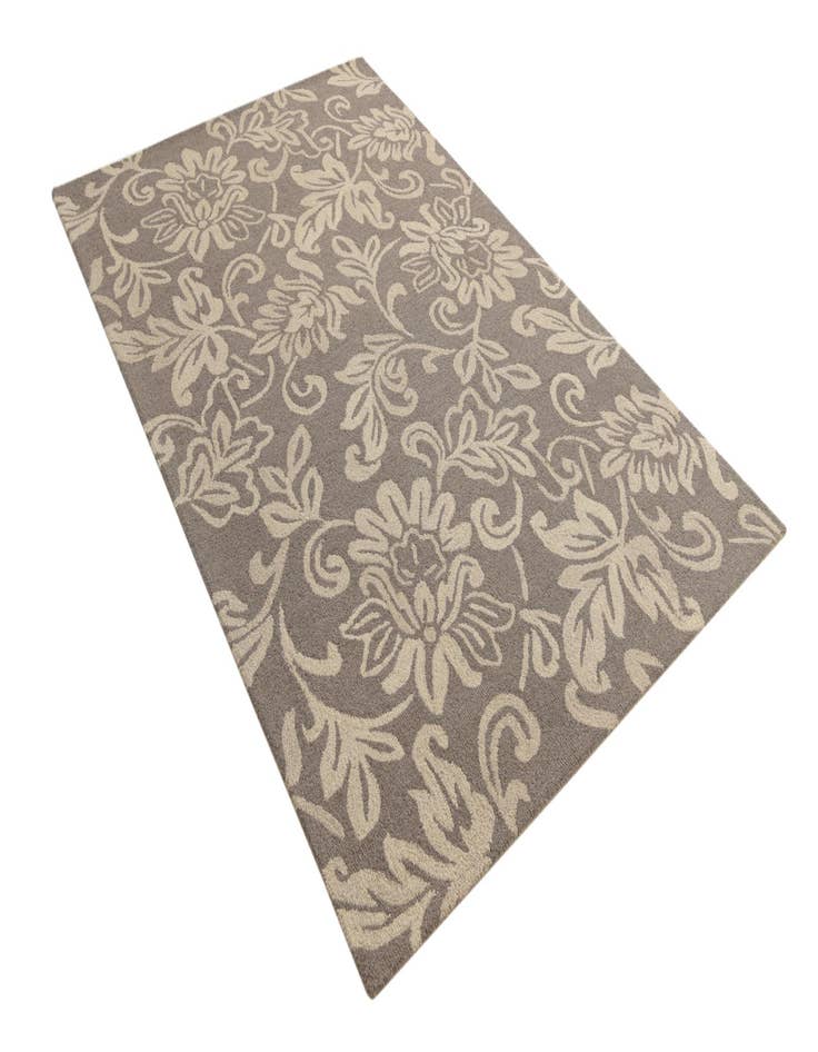 Detail image of  5' x 8' Agra Wool Rug