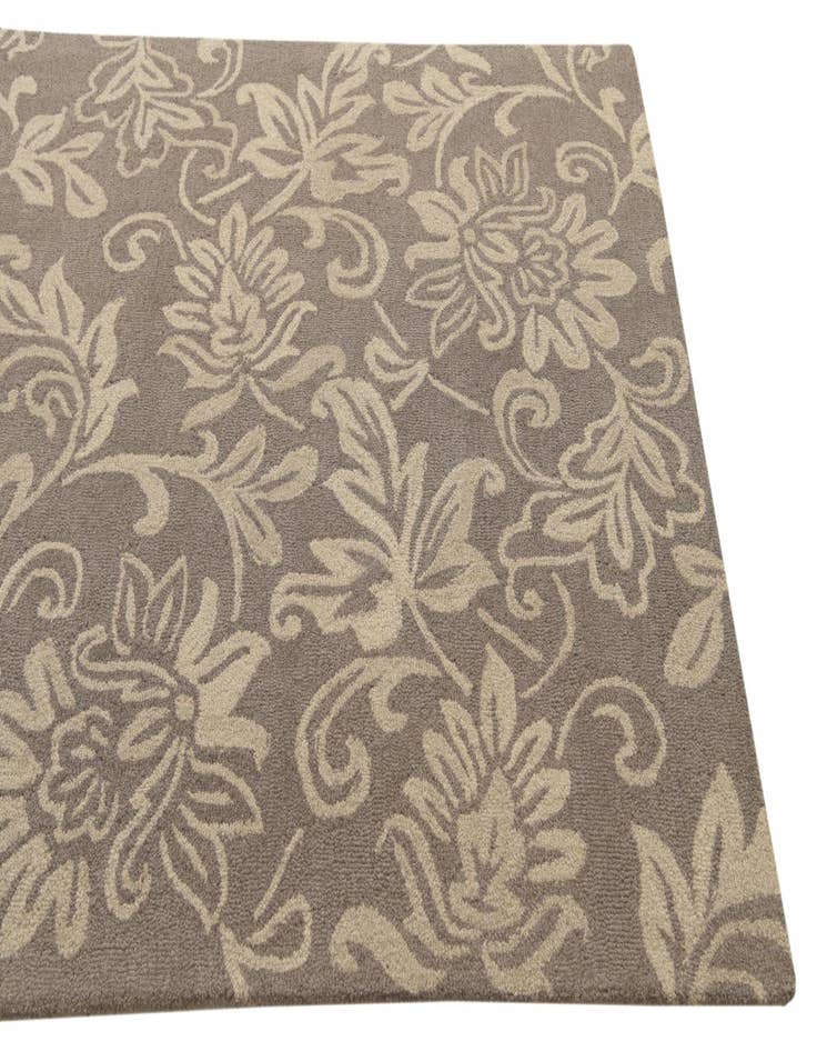 Detail image of  5' x 8' Agra Wool Rug