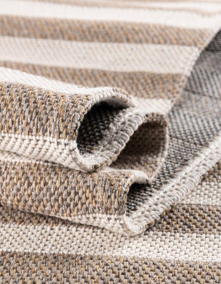 Detail image of  2' 2 x 3' Georgia Rug