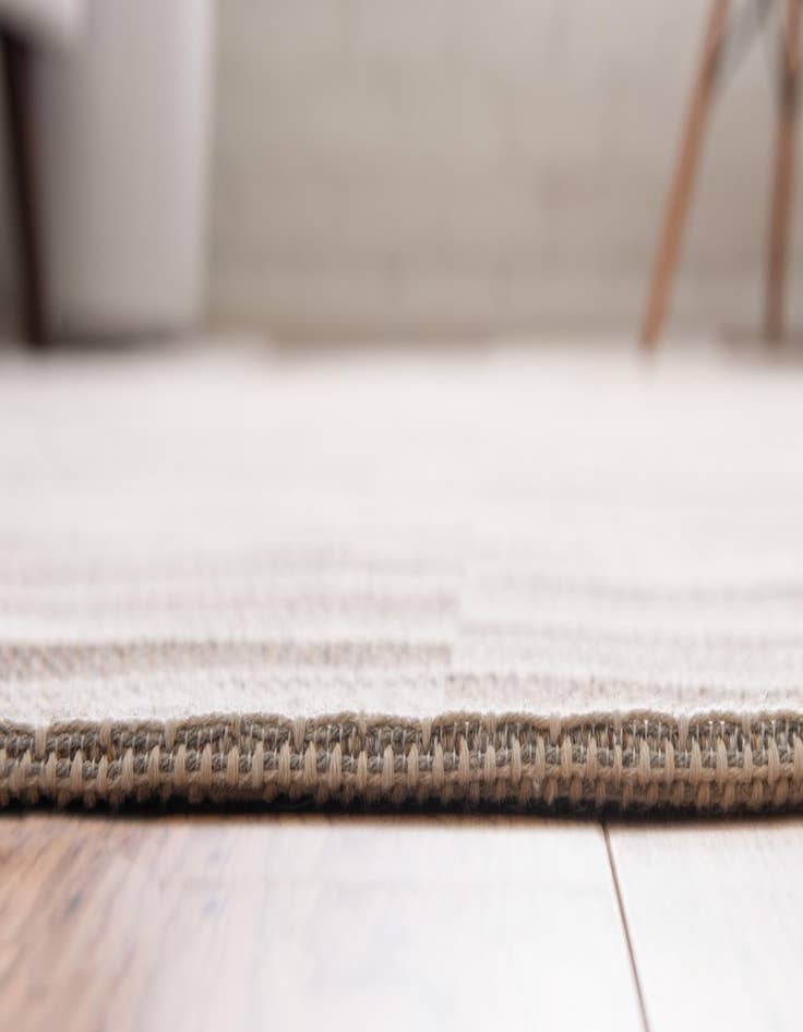 Detail image of  2' 2 x 3' Georgia Rug