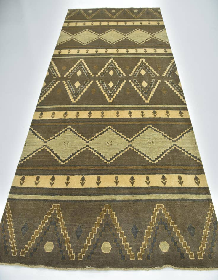 Detail image of  6' 9 x 9' 6  Hand Knotted Ikat Rug