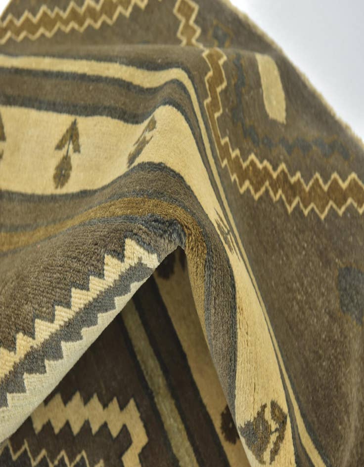 Detail image of  6' 9 x 9' 6  Hand Knotted Ikat Rug