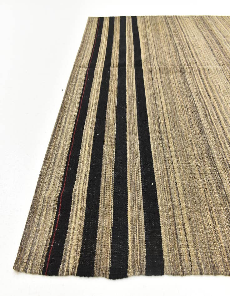 Detail image of  5' 8 x 7' 8  Hand Woven Kilim Modern Wool Rug
