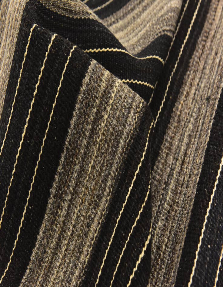 Detail image of  6' x 7' 7  Hand Woven Kilim Modern Wool Rug