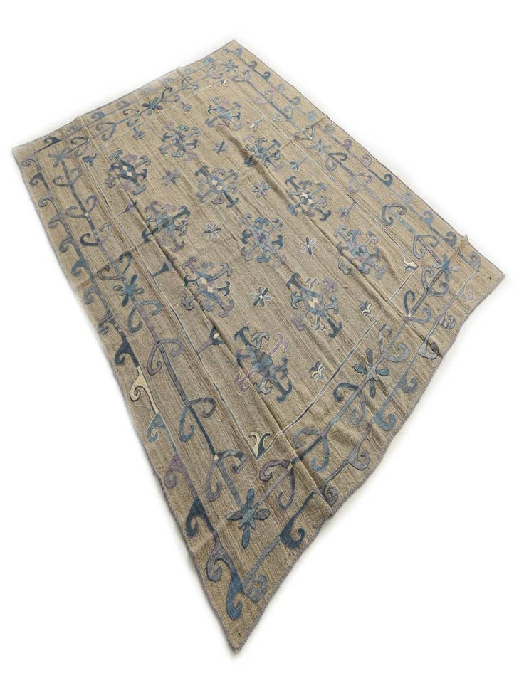 Detail image of  6' 10 x 8' 8  Hand Woven Kilim Suzani Wool Rug