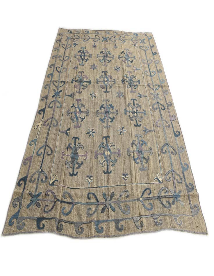 Detail image of  6' 10 x 8' 8  Hand Woven Kilim Suzani Wool Rug