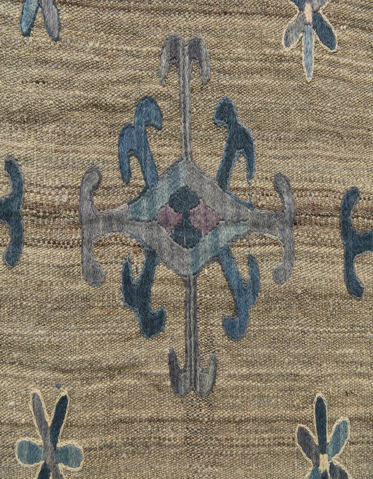 Detail image of  6' 10 x 8' 8  Hand Woven Kilim Suzani Wool Rug