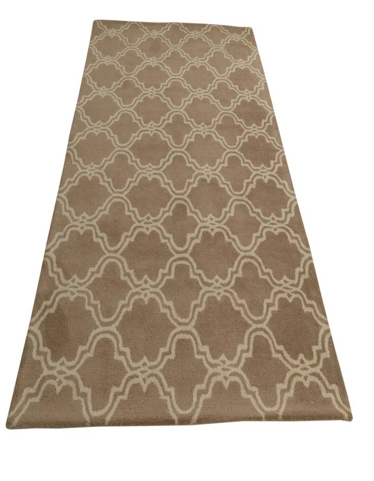 Detail image of  5' 1 x 8' Luna Wool Rug