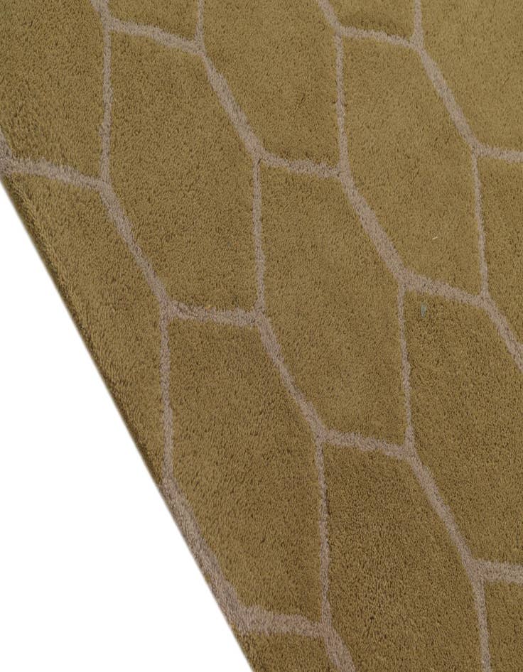 Detail image of  5' x 8' Luna Wool Rug