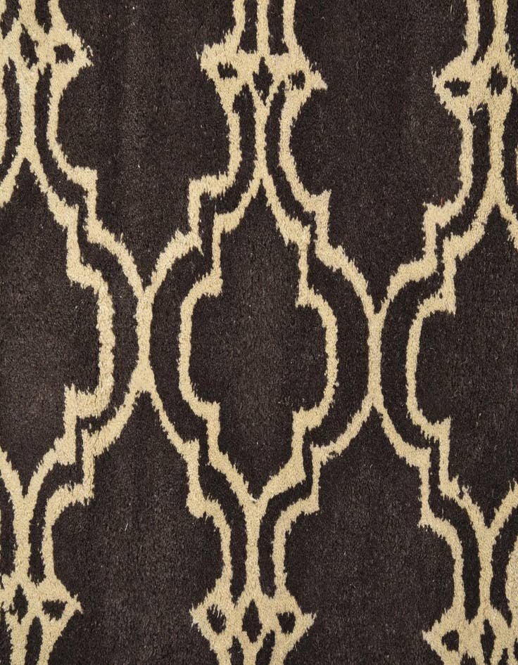 Detail image of  5' 1 x 7' 11 Luna Wool Rug