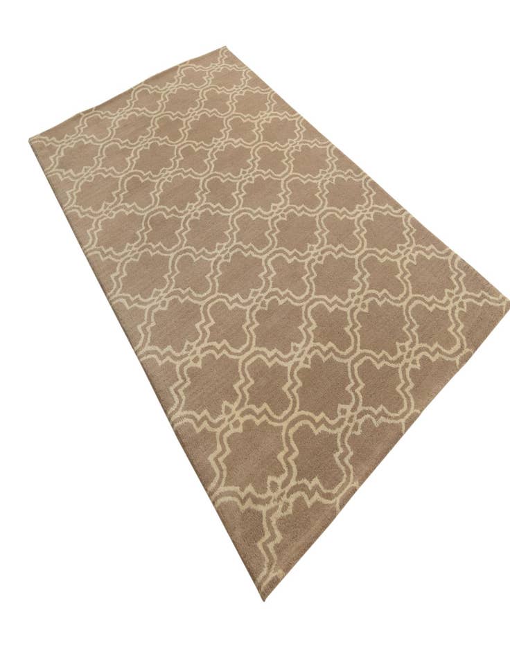 Detail image of  5' x 7' 10 Luna Wool Rug